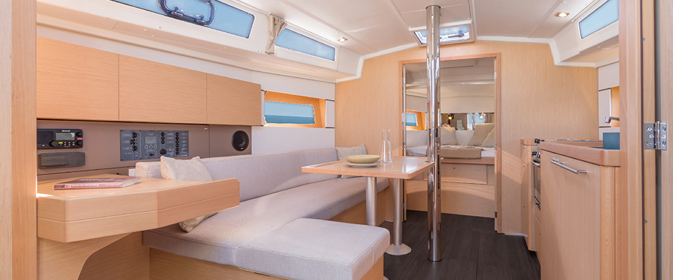 Oceanis 38.1