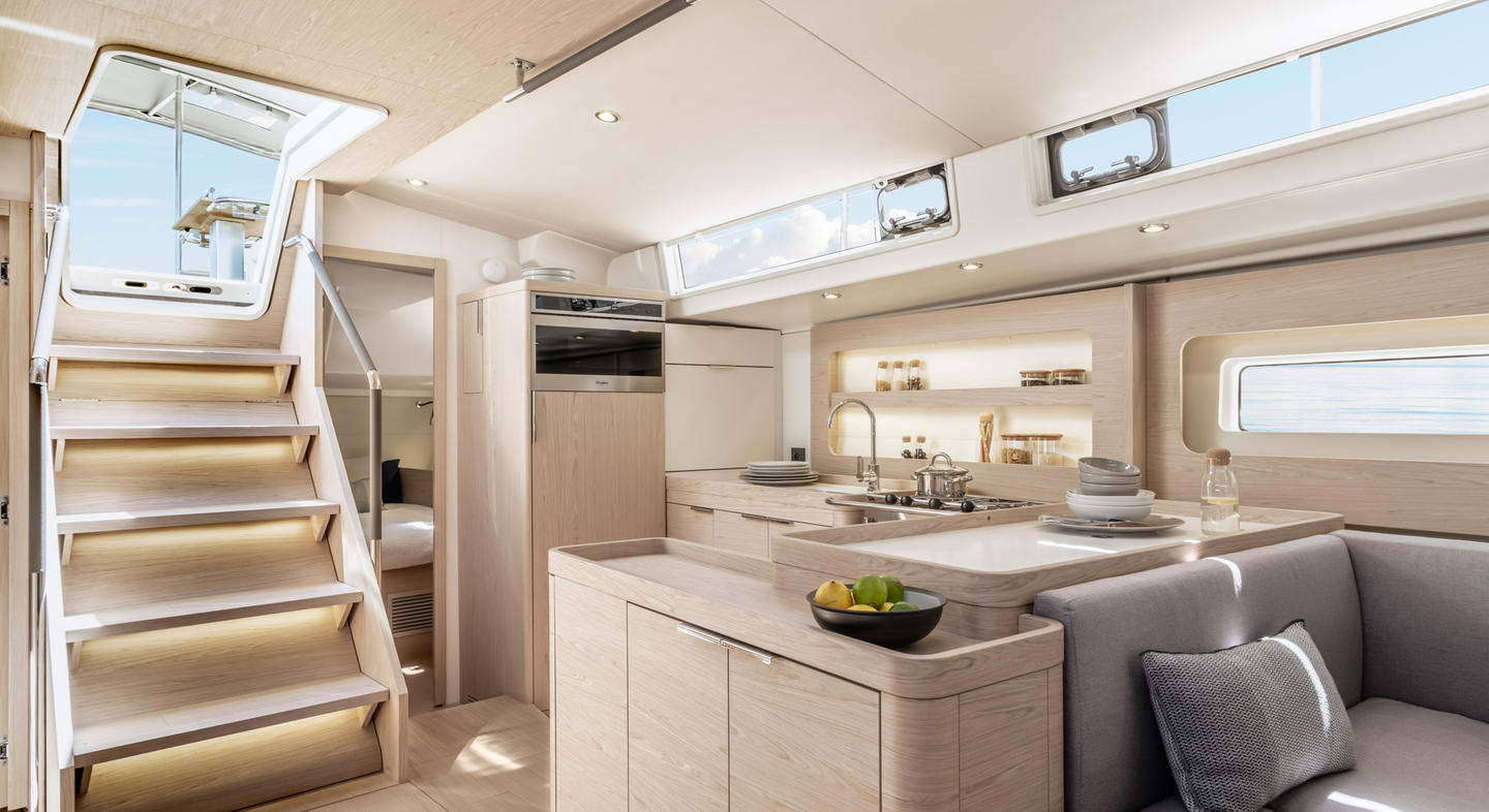 Oceanis Yacht 54