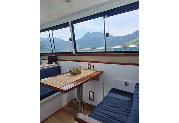 Trawler 46 - Bruce Farr