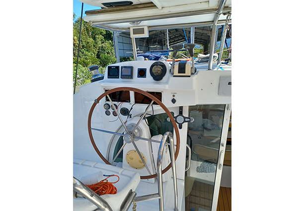 LAGOON 380 2001- Motor 2023