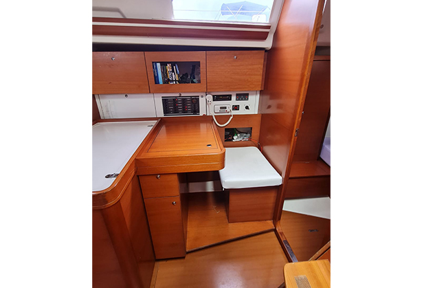 Dufour 375 Ano 2011