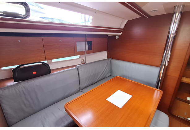 Dufour 375 Ano 2011
