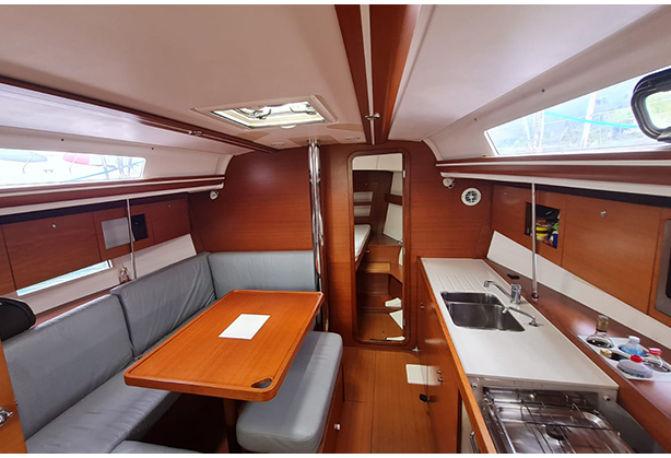 Dufour 375 Ano 2011