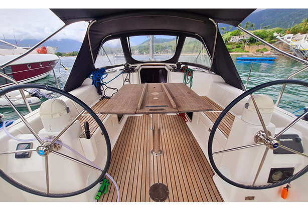 Dufour 375 Ano 2011